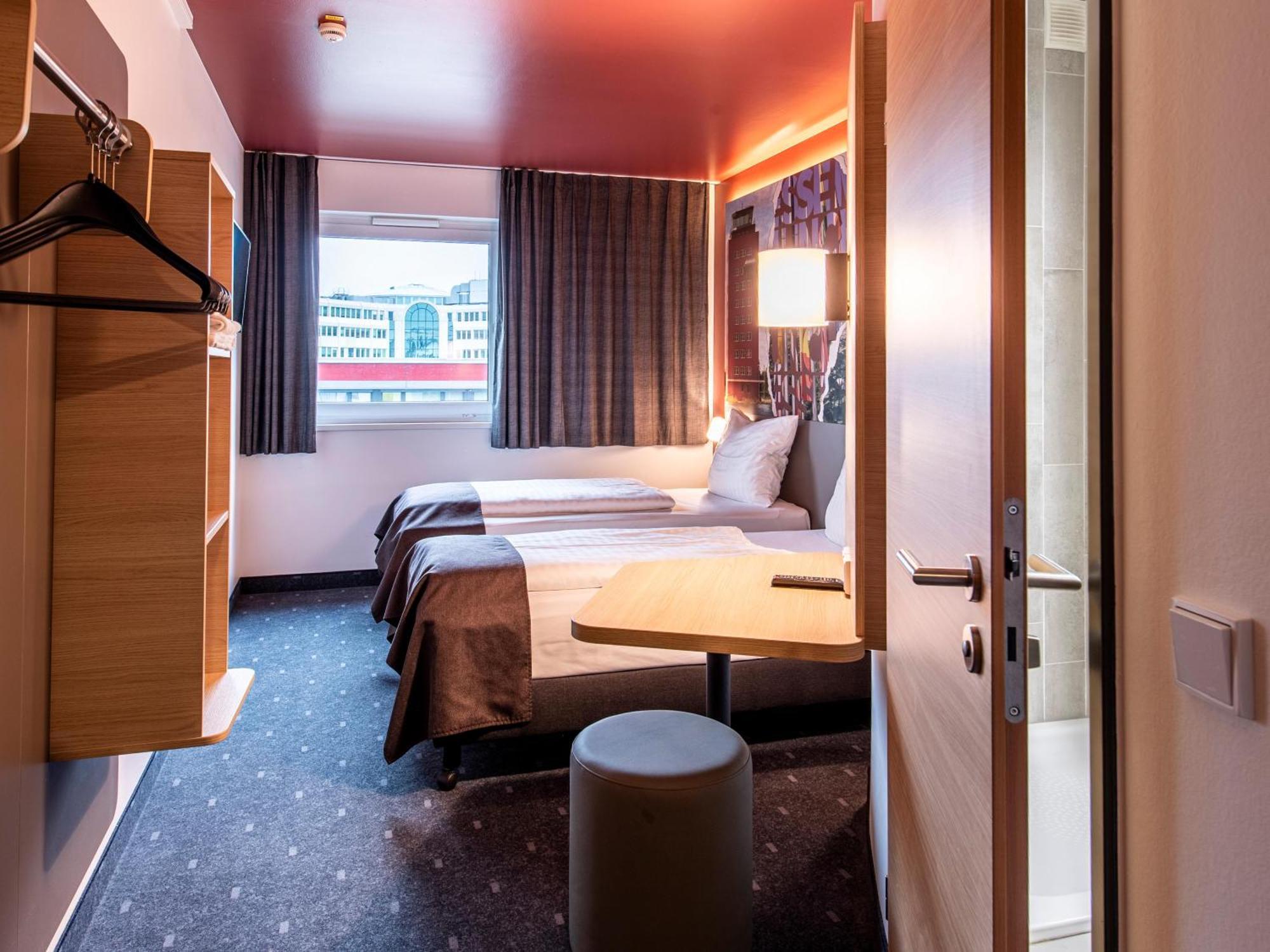 B&B Hotel Muenchen-Messe Ашхайм Экстерьер фото